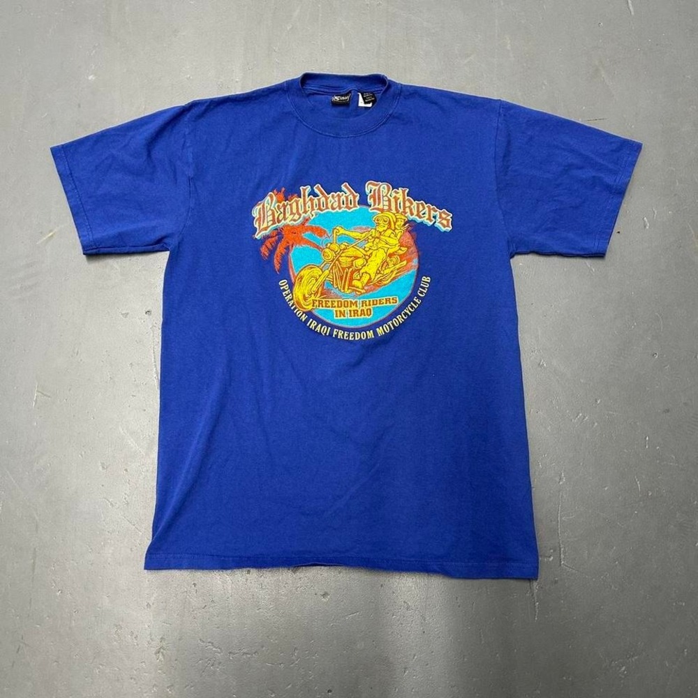 Vintage 2000s "Baghdad bikers" Iraq motorcycle club big print graphic tshirt
